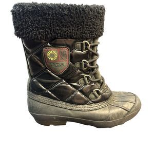 UGG Women's Newberry Black Waterproof Ankle Boots Winter Fashion Size 8